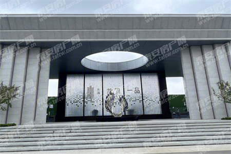 嘉誉公寓，有地暖，有燃气，民水民电，阳台免费送